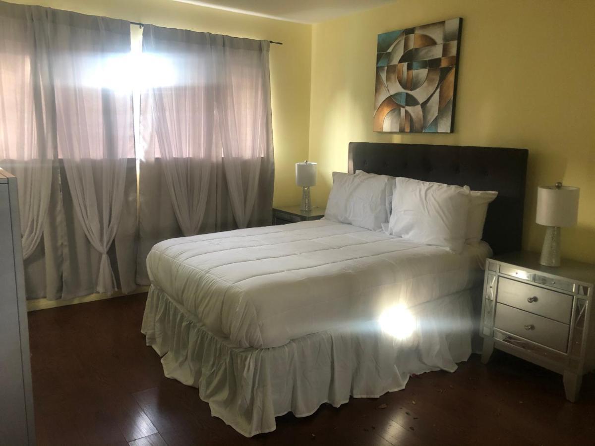 6 Bedrooms 3 Bathrooms Pool Vakantiehuis Los Angeles